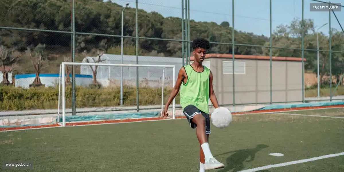 星空电竞🚣双桨划破平静，初心激荡浪潮！一起奔赴属于你的运动战场～